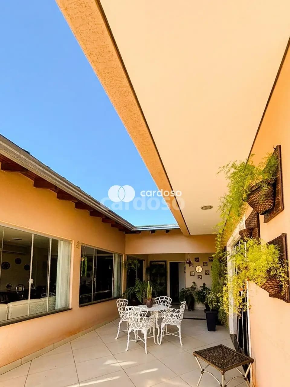 casa_condominio à venda no Aeroporto, Londrina