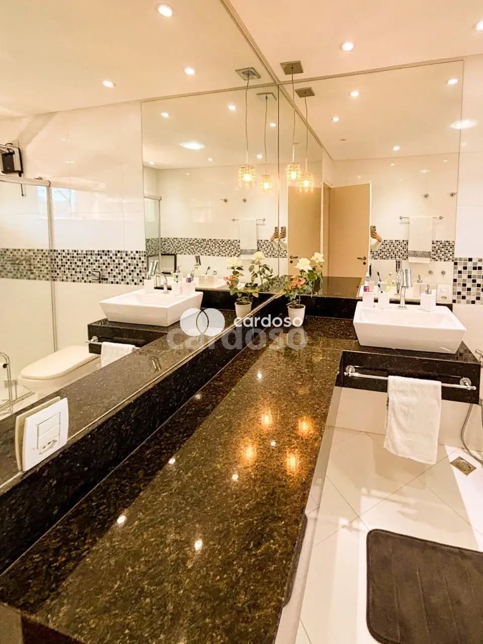 casa_condominio à venda no Aeroporto, Londrina