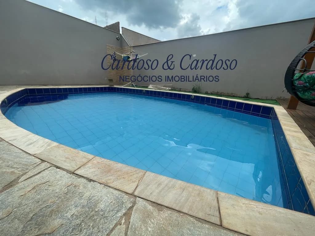 sobrado à venda no Residencial do Lago I, Ibiporã
