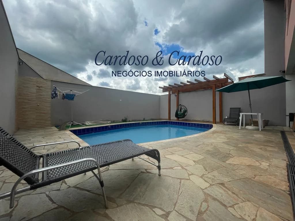 sobrado à venda no Residencial do Lago I, Ibiporã