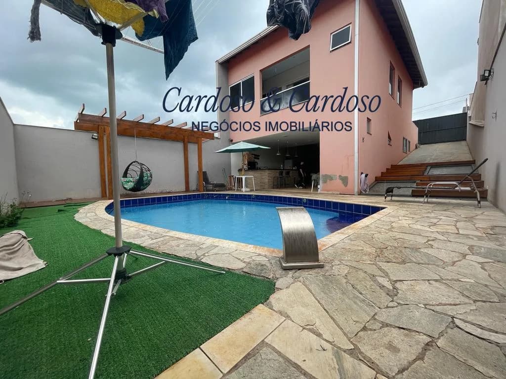 sobrado à venda no Residencial do Lago I, Ibiporã