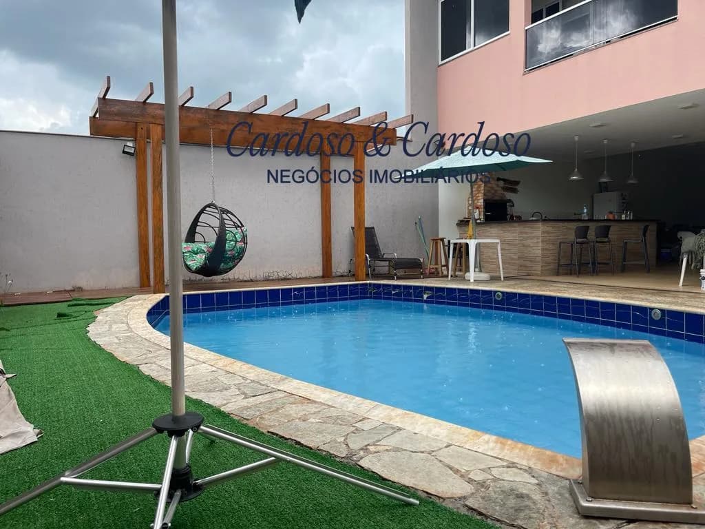 sobrado à venda no Residencial do Lago I, Ibiporã